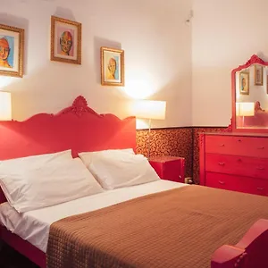https://cinematocasa-suite.palermohotels.org